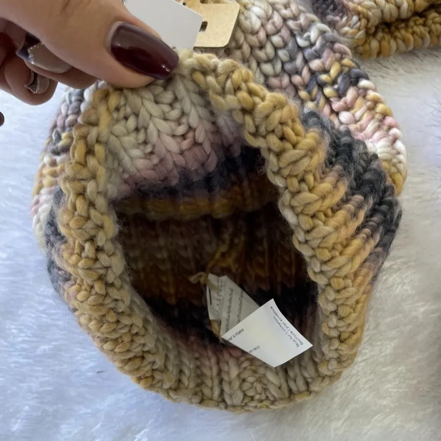 کلاه بافت برند