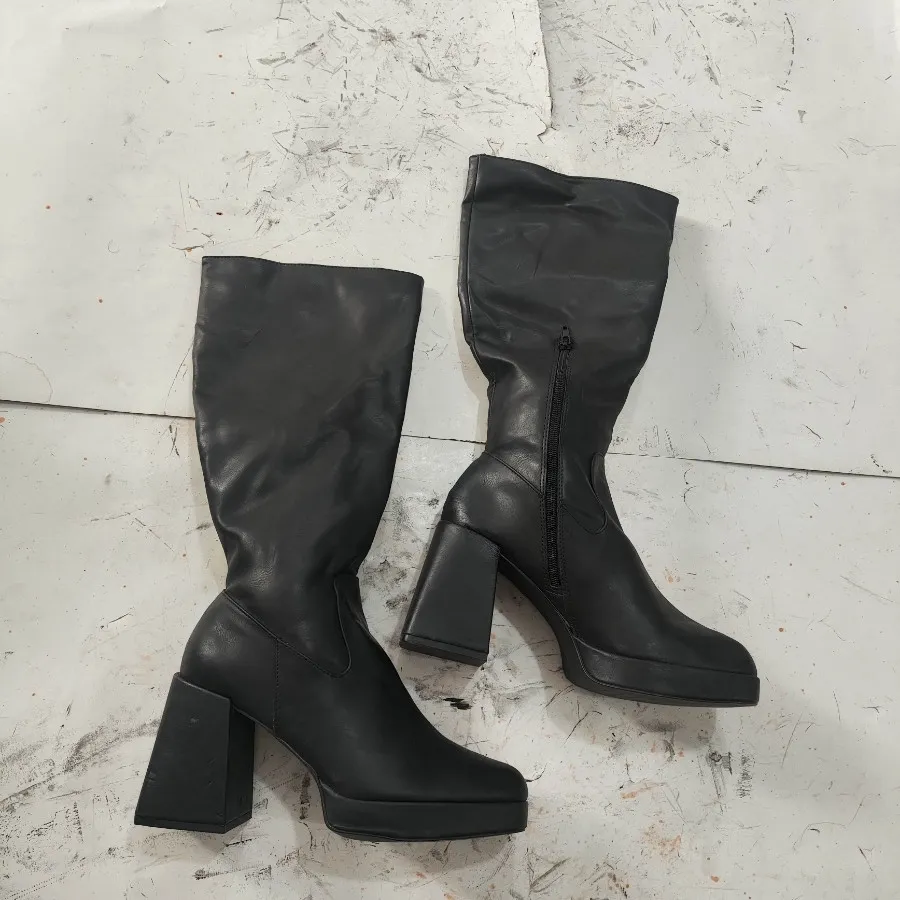 کفش برند pull bear