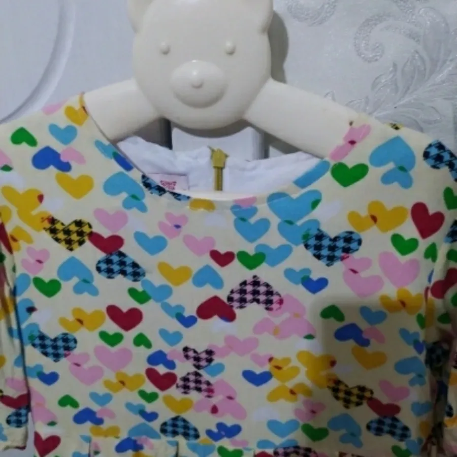 پیراهن دخترانه