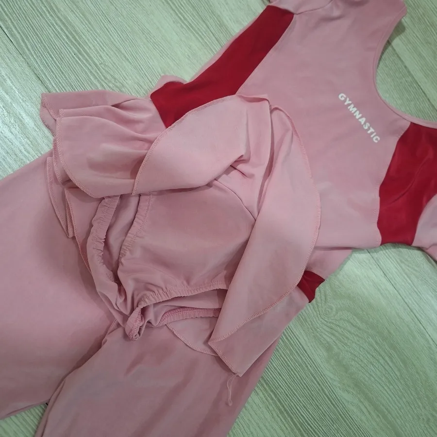 لباس ژیمناستیک