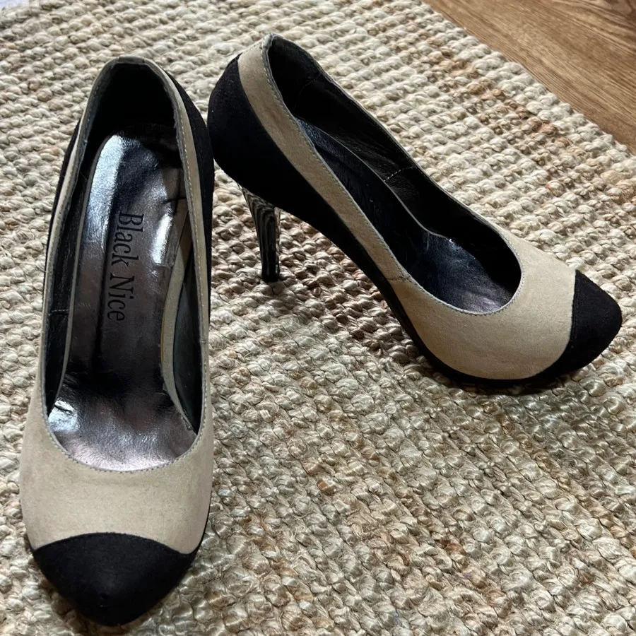 کفش مجلسی شبک