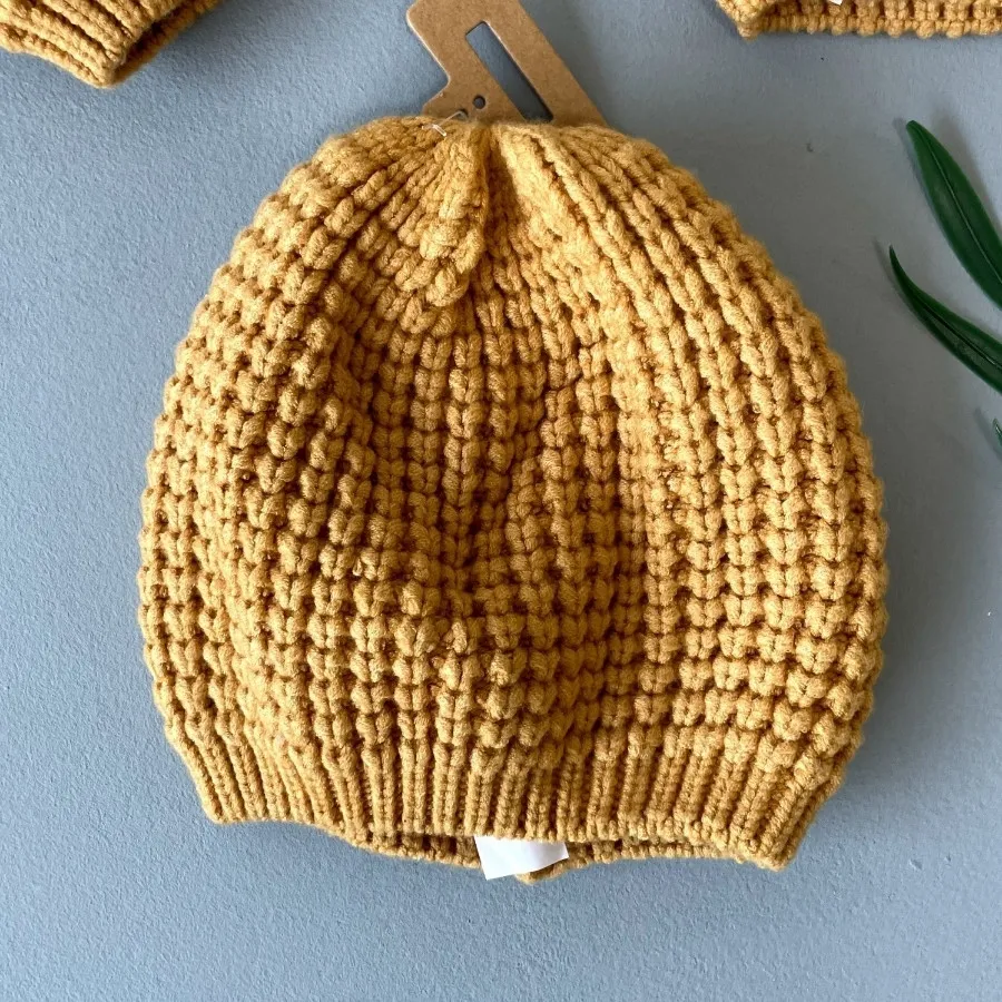 کلاه بافت زنانه برند