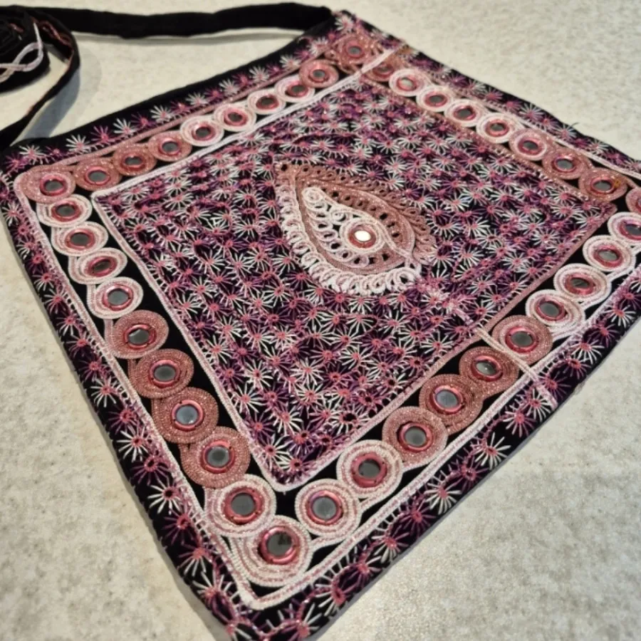 کیف سوزن دوزی