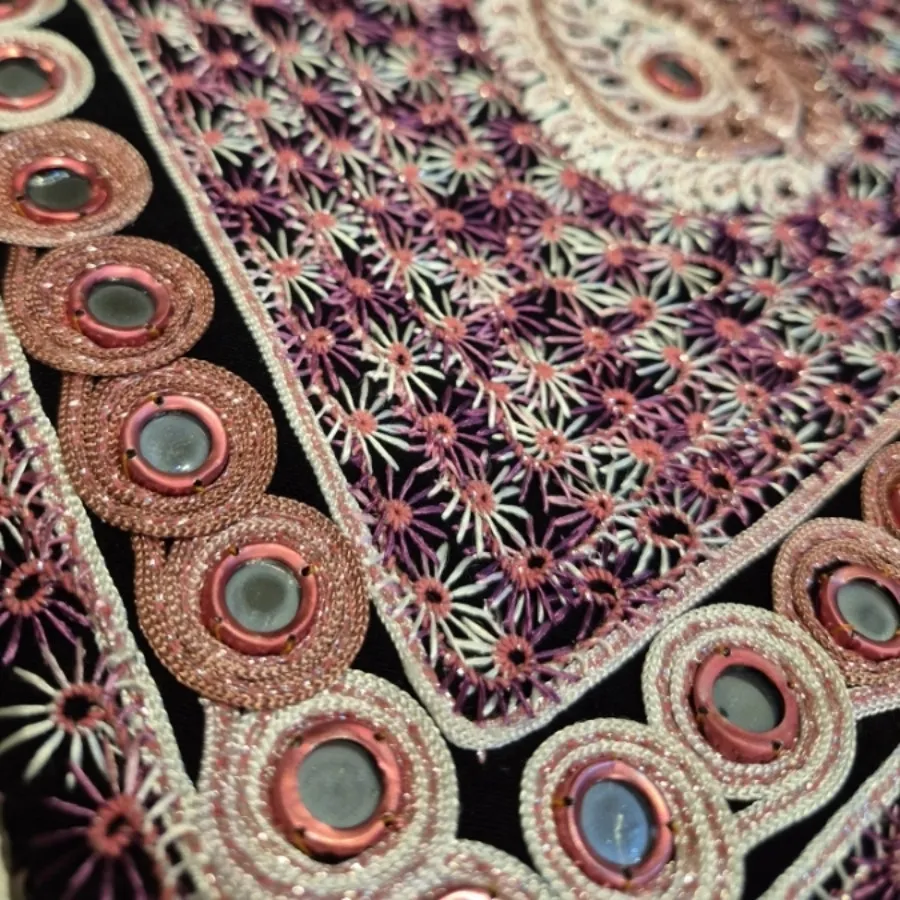 کیف سوزن دوزی