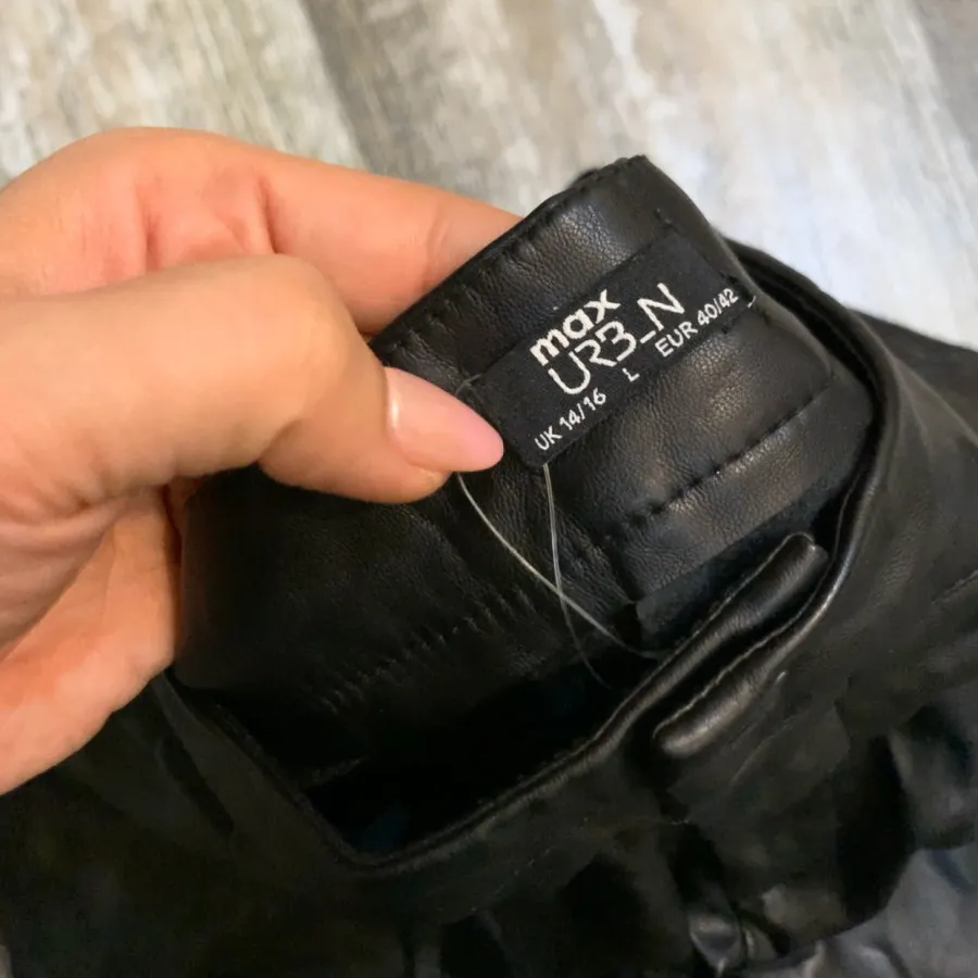 شلوارک فاق بلند max