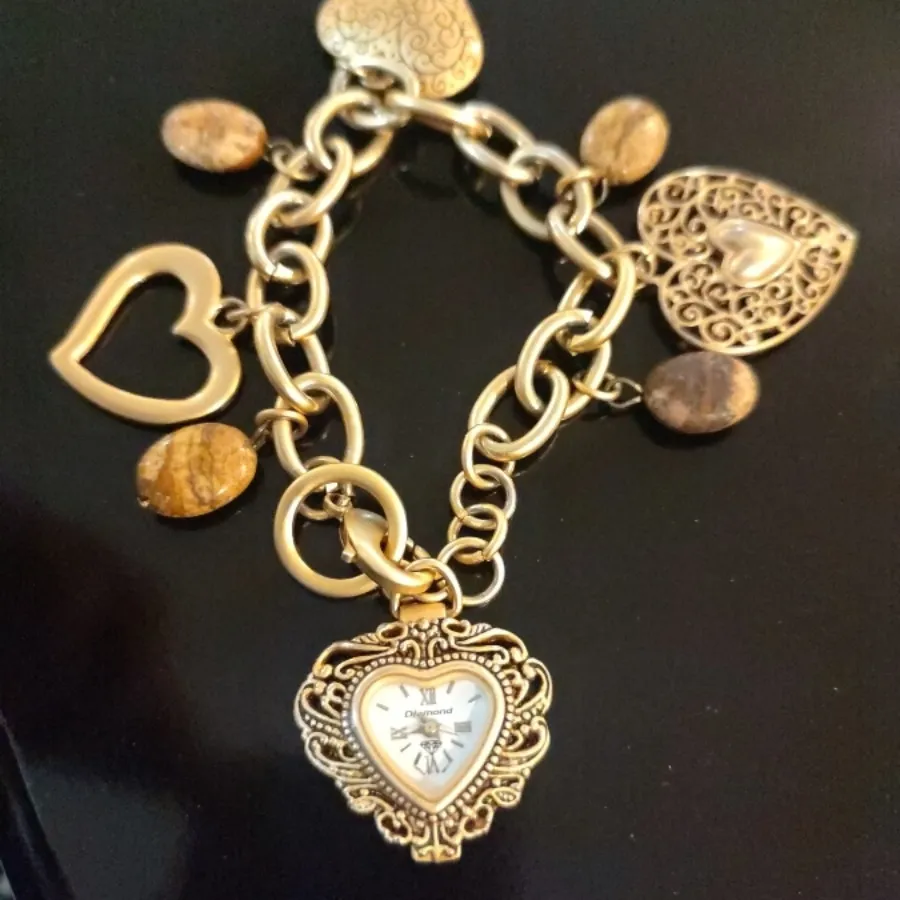 دستبند و ساعت