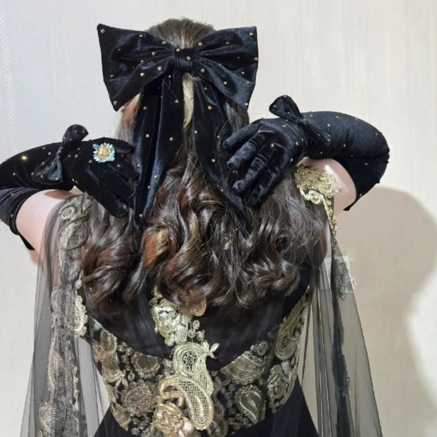 دستکش و گیره پاپیون مجلسی