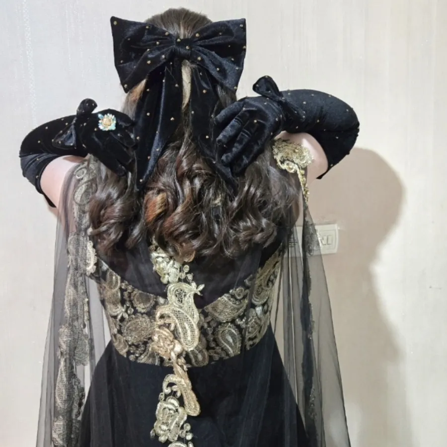 دستکش و گیره پاپیون مجلسی