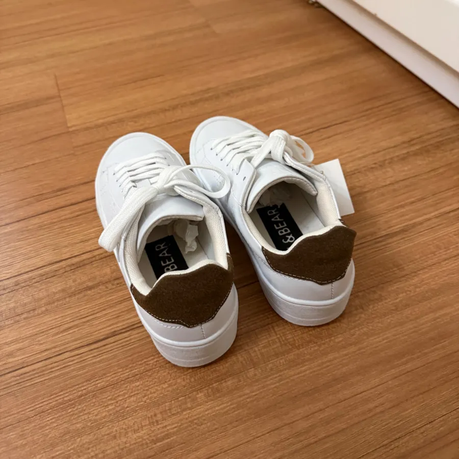 کتونی طرح پول اند بیر