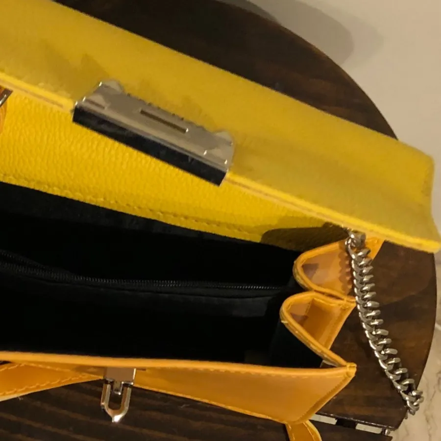 کیف زرد فانتزی