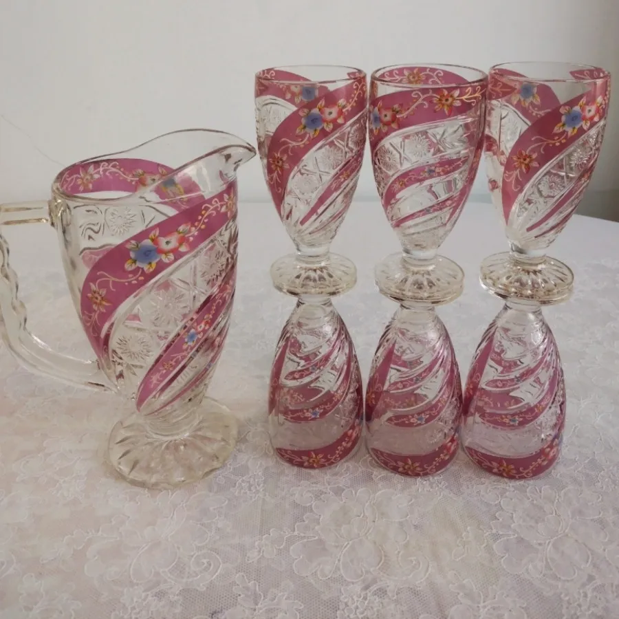 پارچ و لیوان عتیقه