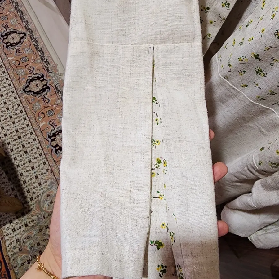 مانتو جلوباز رنگ استخونی