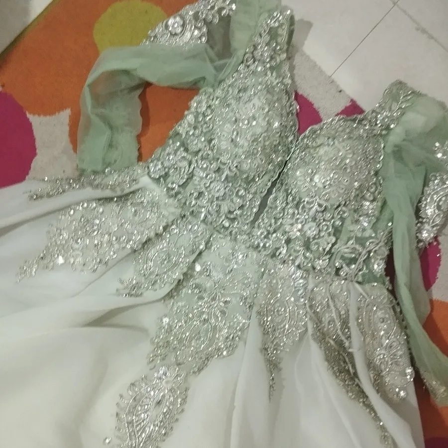 پیراهن مجلسی حالت عروس