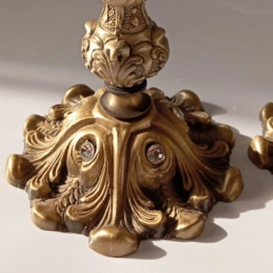 یک جفت شمعدان برنجی