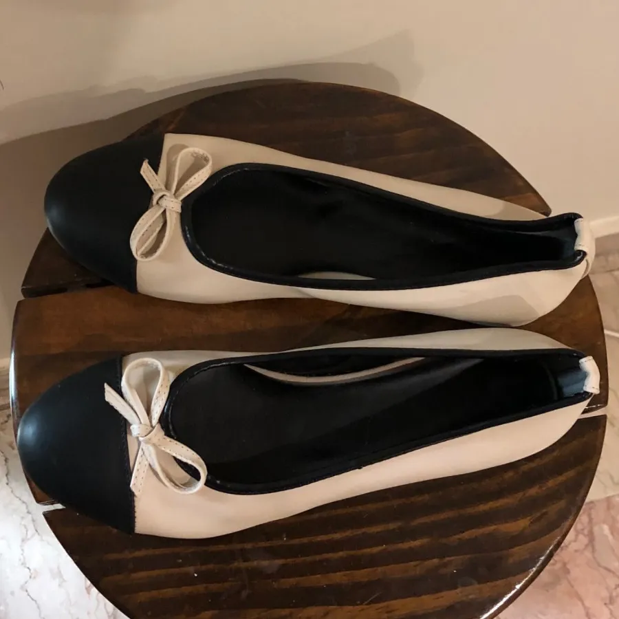 کفش ترک شیری و مشکی