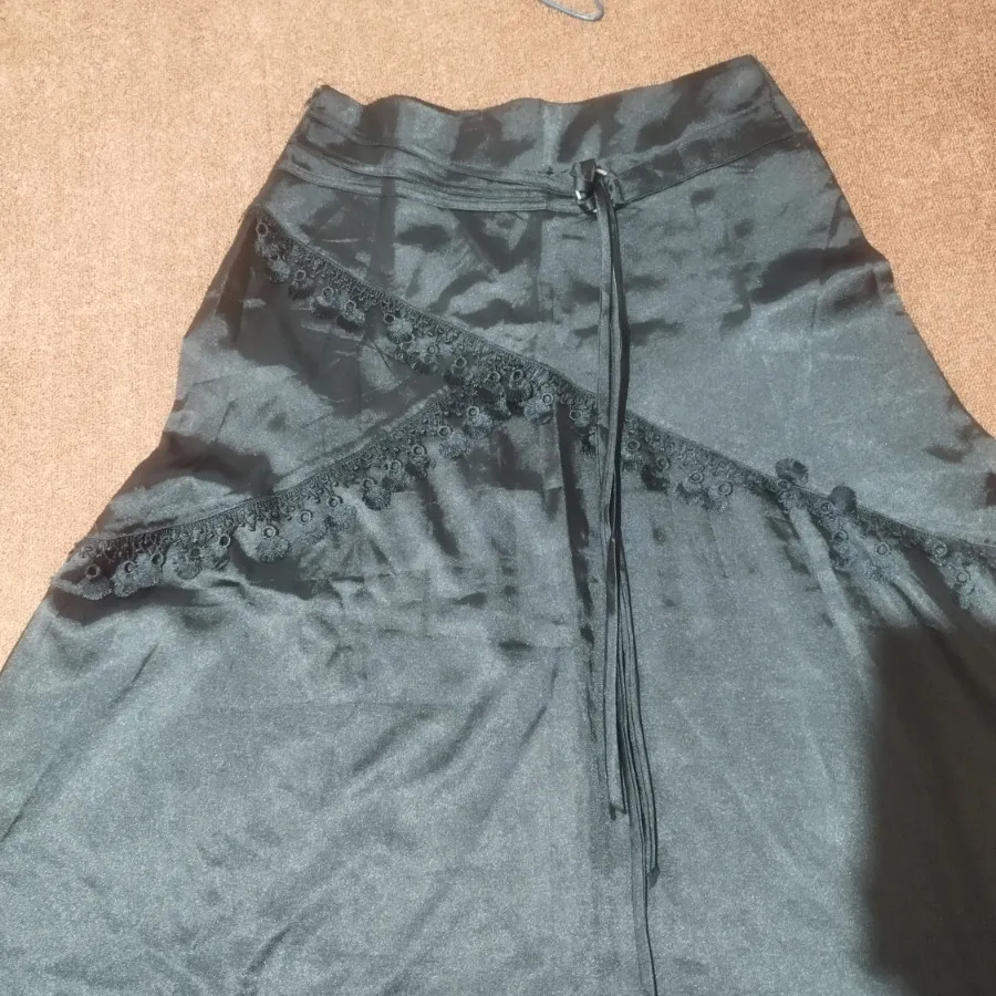 دامن مشکی مجلسی کلوش