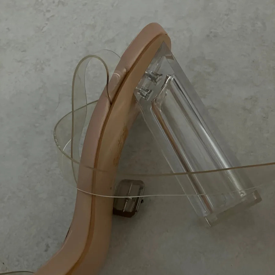 کفش شیشه ای برند پرتی لیت