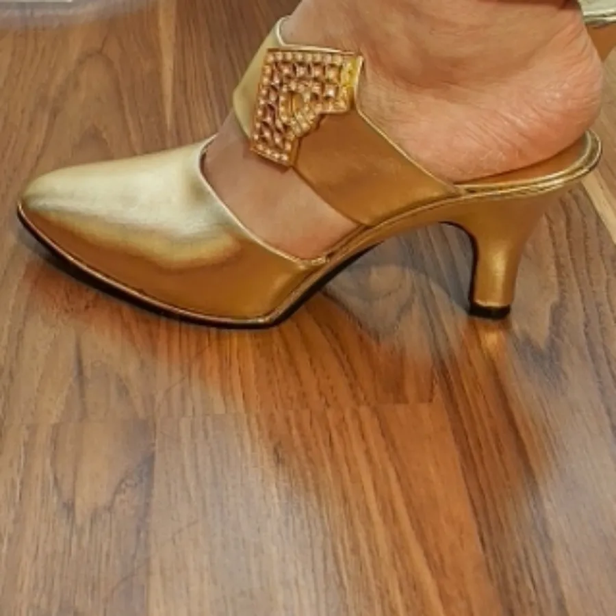 طلایی خوش رنگ