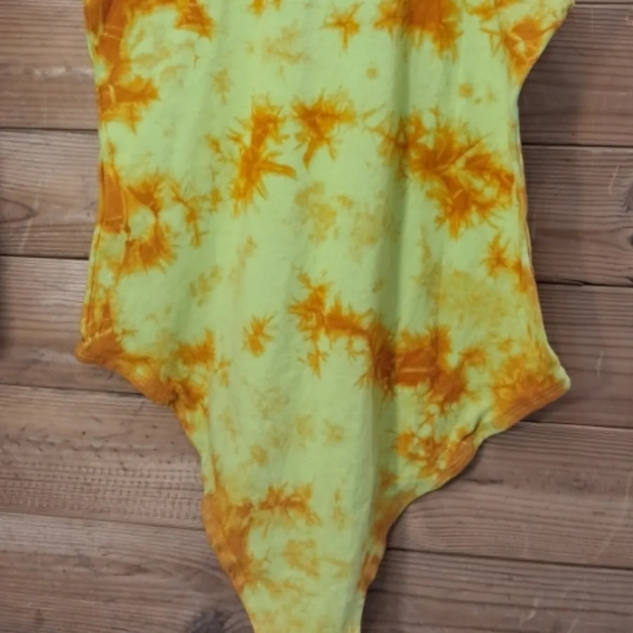 بادی ابر و بادی وارداتی