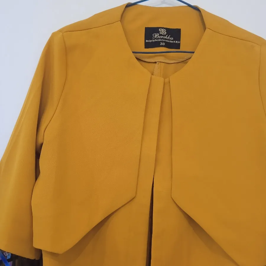 مانتو خردلی