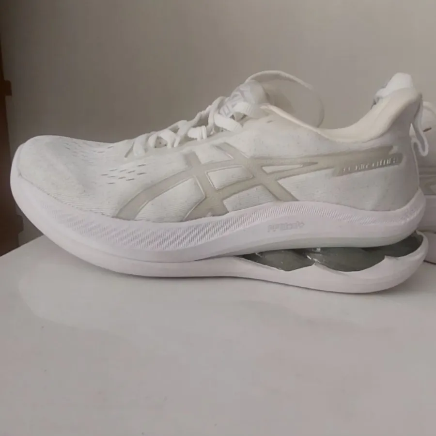 کتونی زنانه