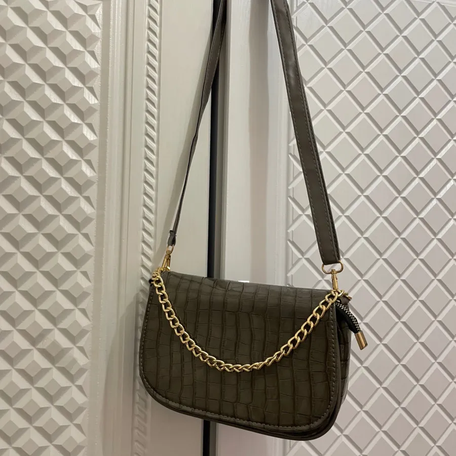 کیف دوشی کاملا نو زنانه