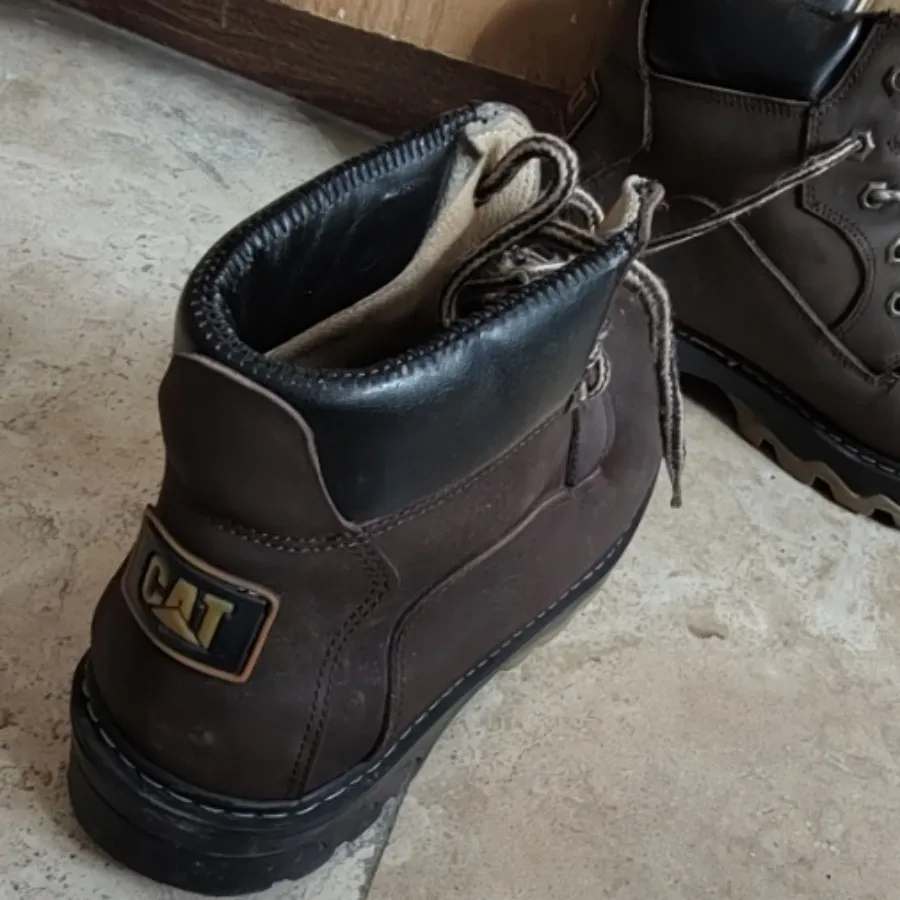 بوت پوتین برند کاترپیلار