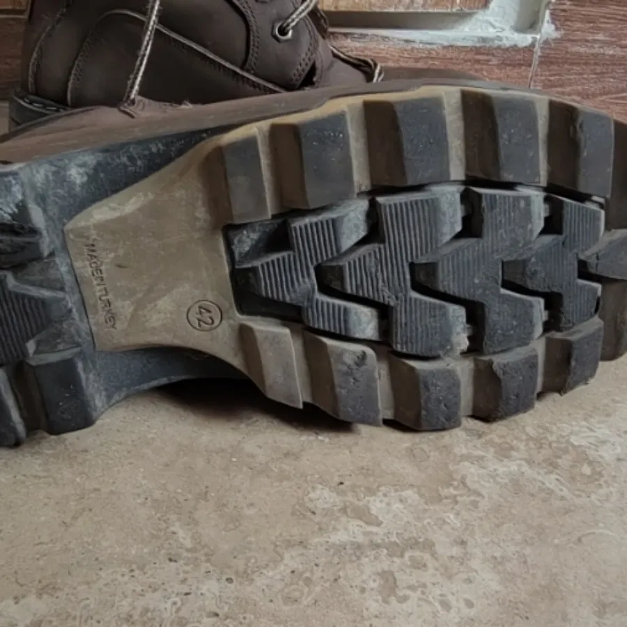 بوت پوتین برند کاترپیلار