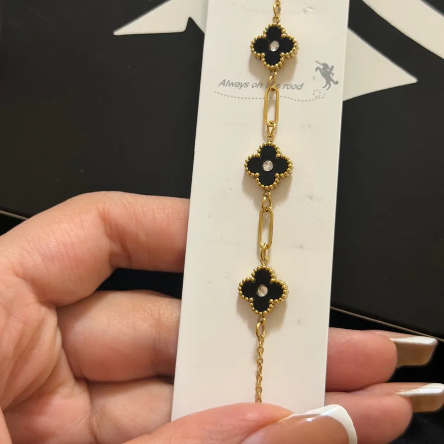 دستبند ونکلیف