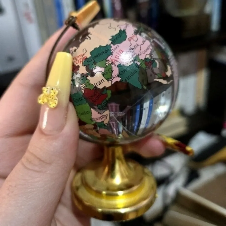 گوی شیشه ای جهان نما رنگی