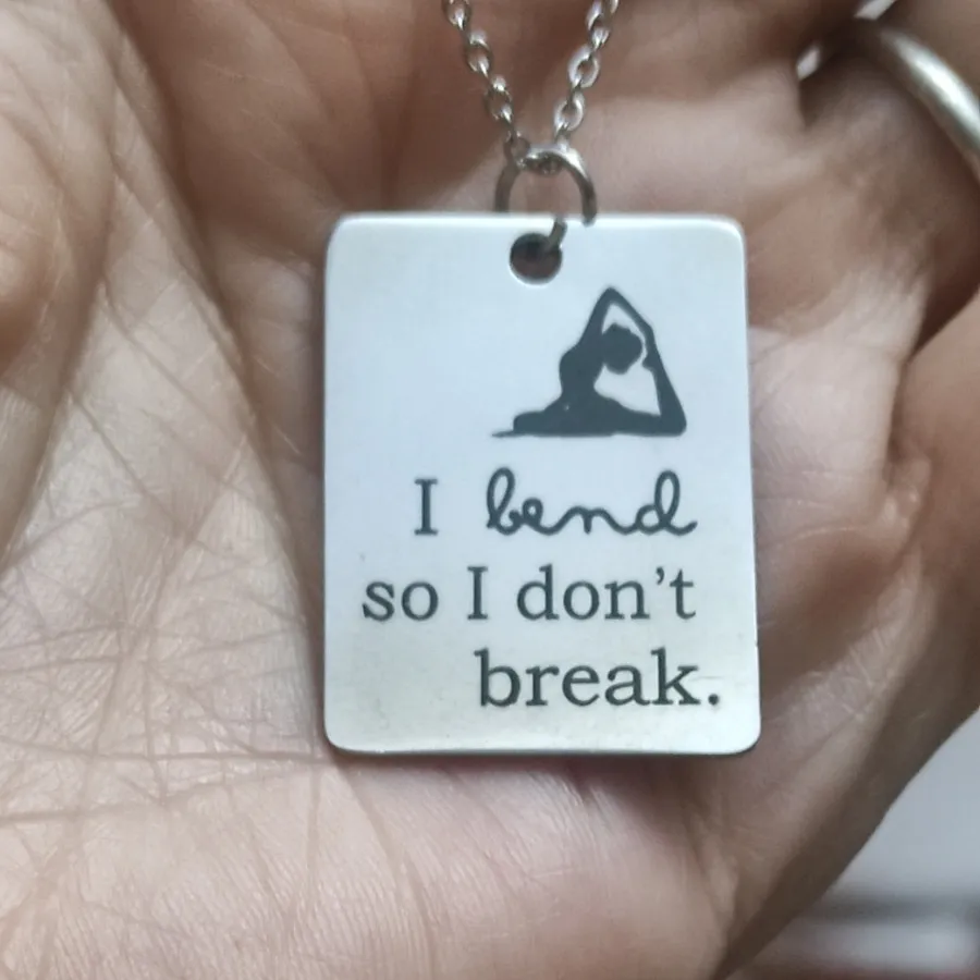 گردنبند استیل رنگ ثابت