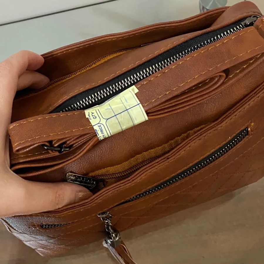 کیف قهوه ای