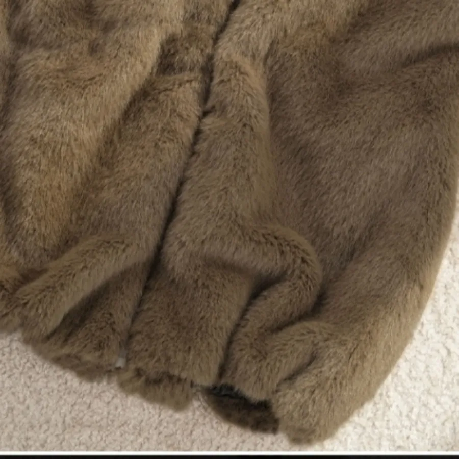 وست خز کلاه دار