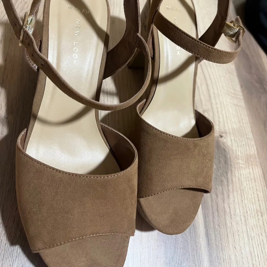 کفش پاشنه دار اورجینال