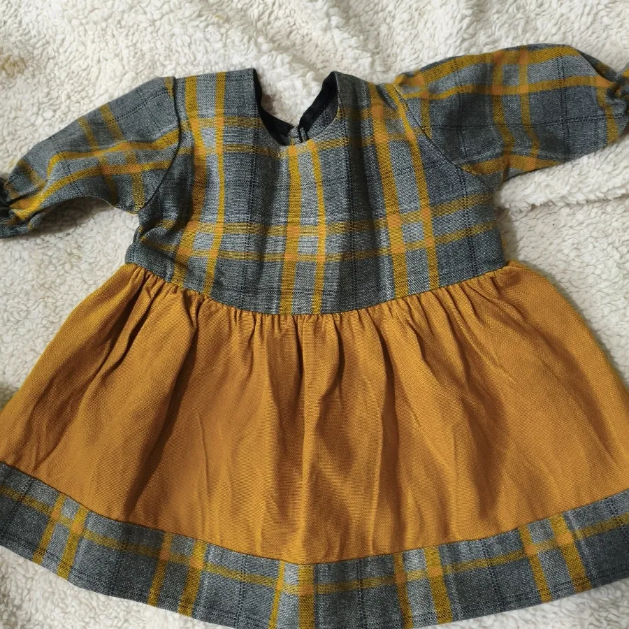 پیراهن دخترانه