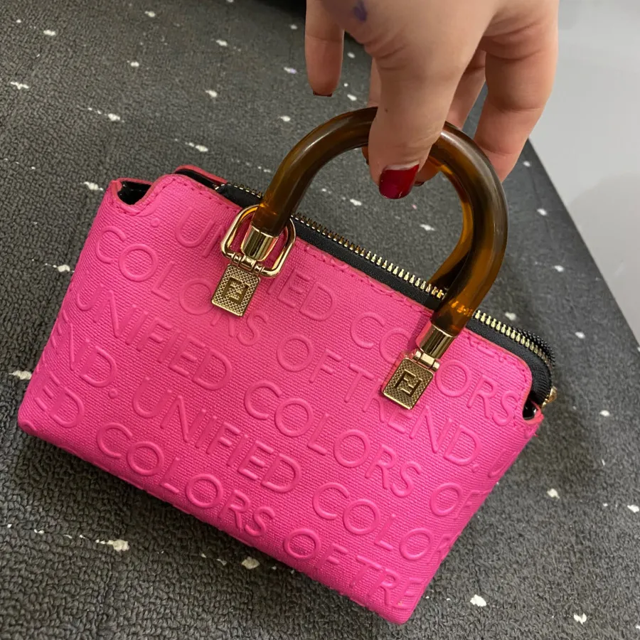 کیف های کپی فندی