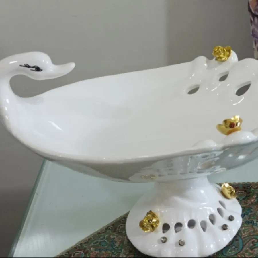 سرویس پذیرایی قو وطاووس