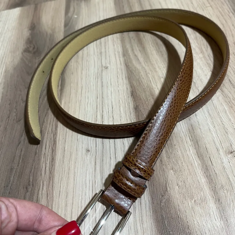 کمربند قهوه ای