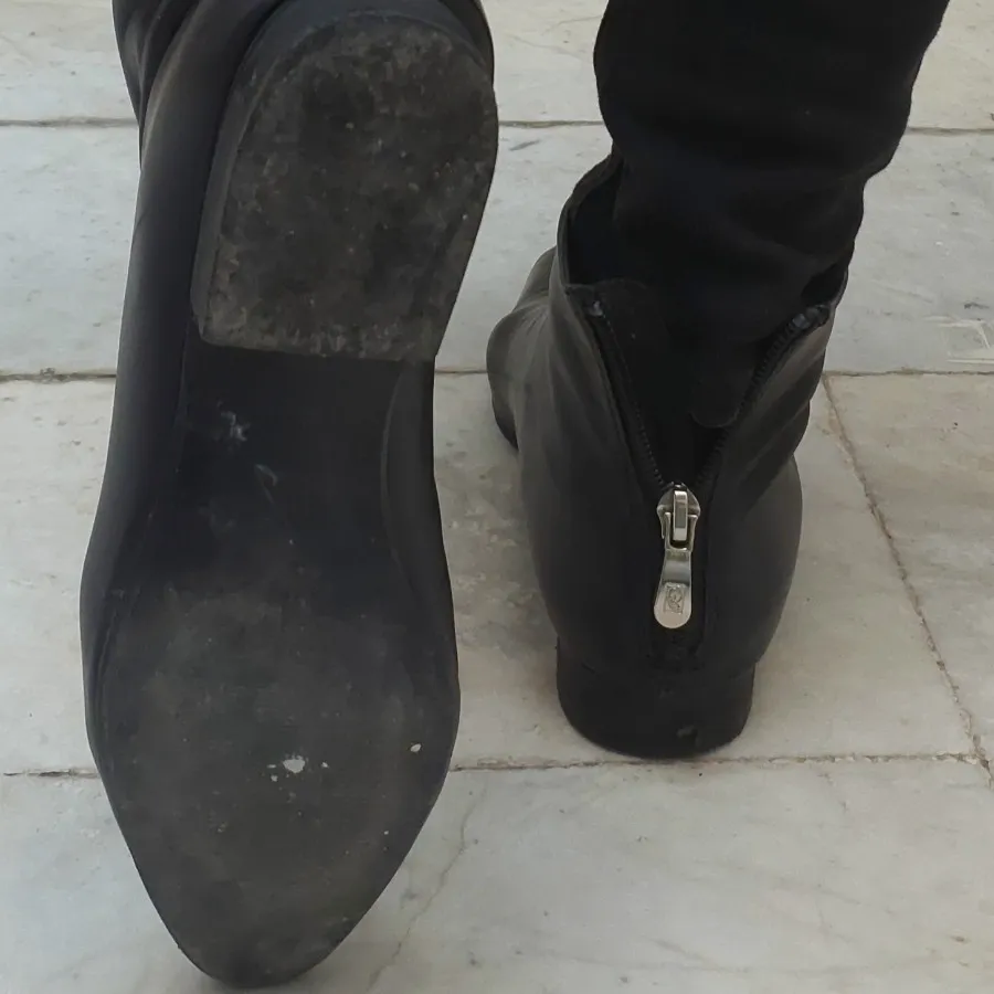 نیم بوت منگو 37