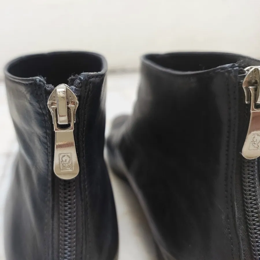 نیم بوت منگو 37