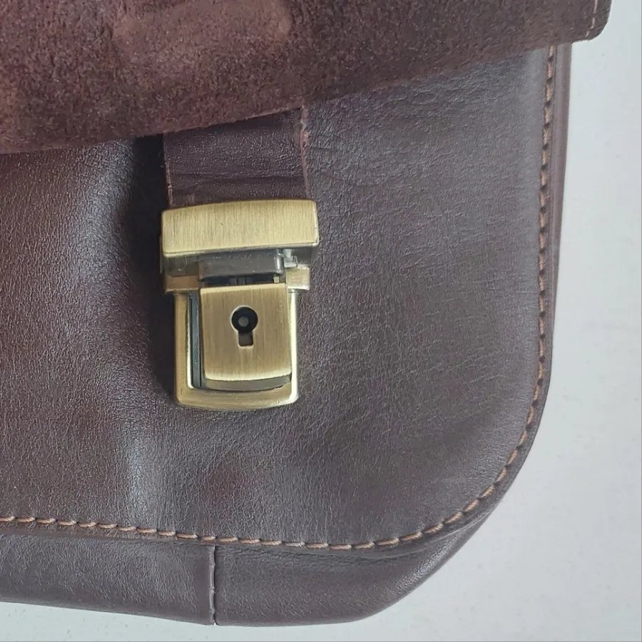 کیف‌اداری نوین چرم