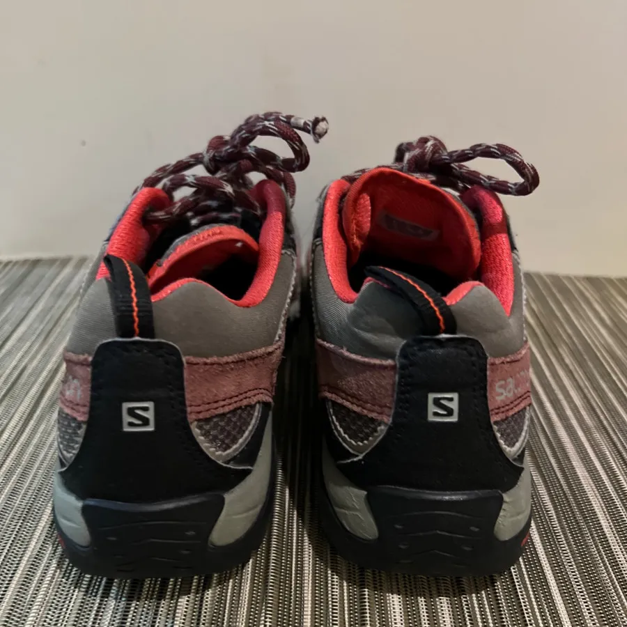 کتونی اورجینال سالمون 37