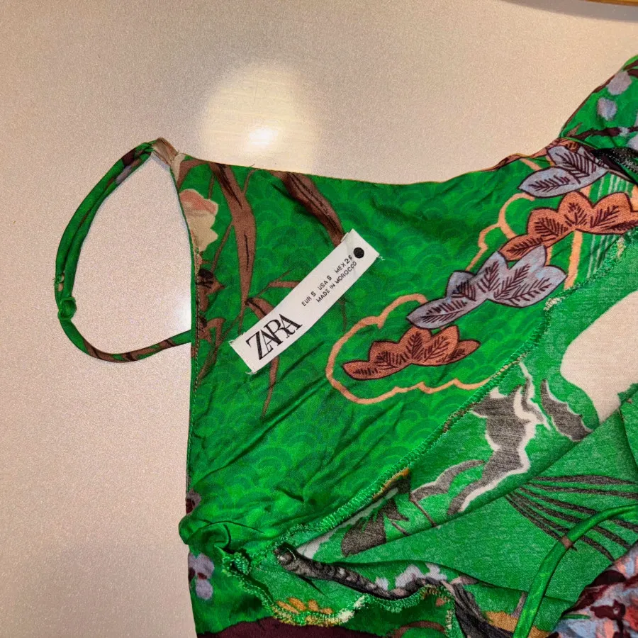 پیراهن کوتاه ساتن زارا