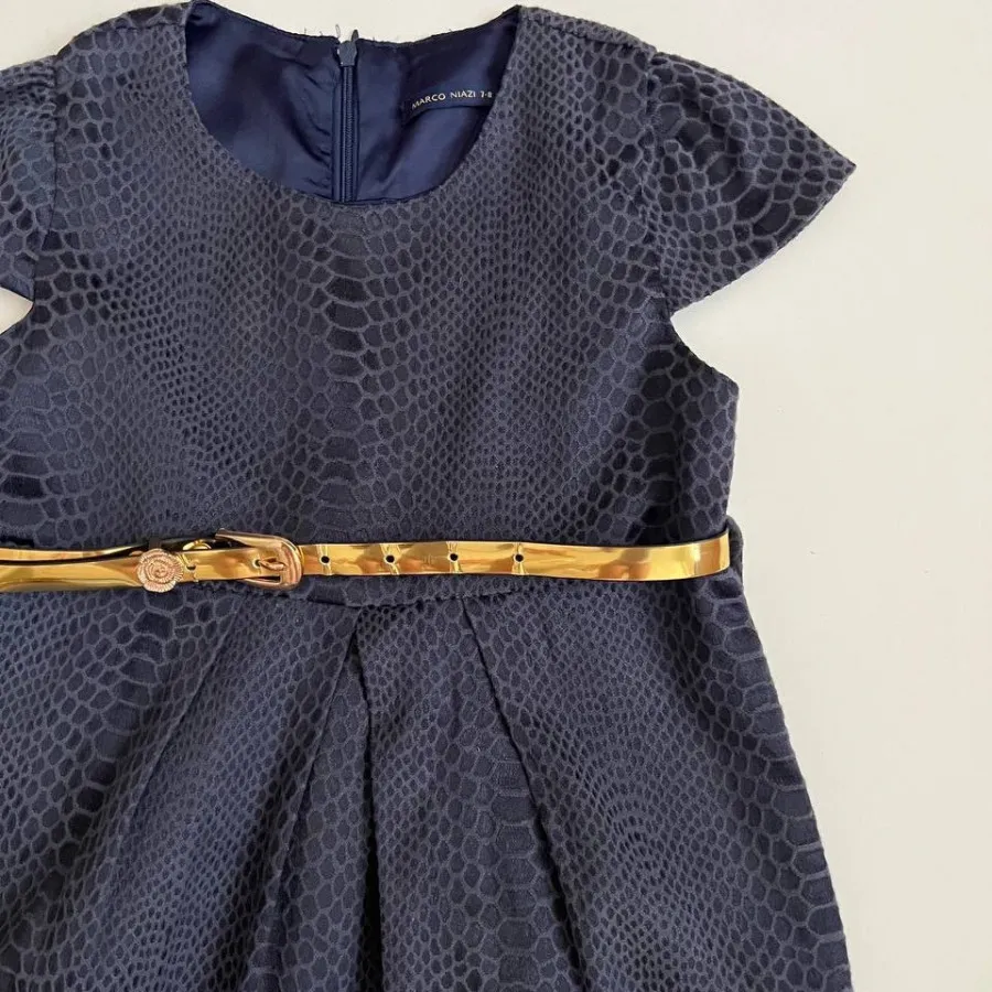 پیراهن دخترانه