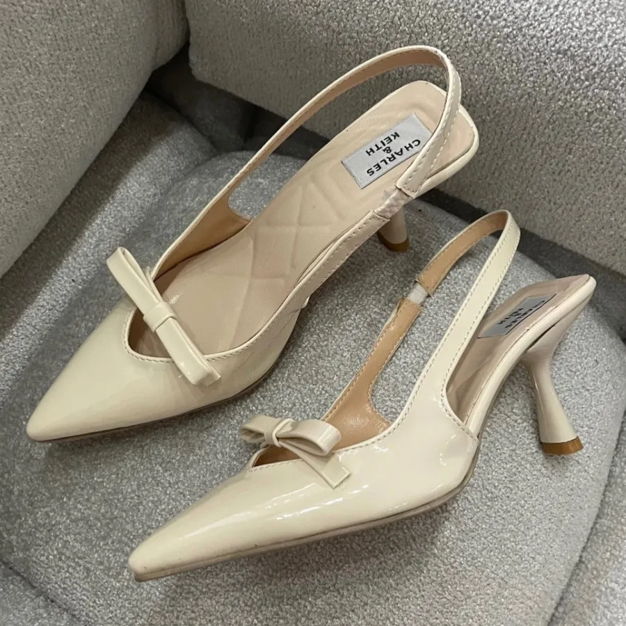 کفش پاشنه بلند