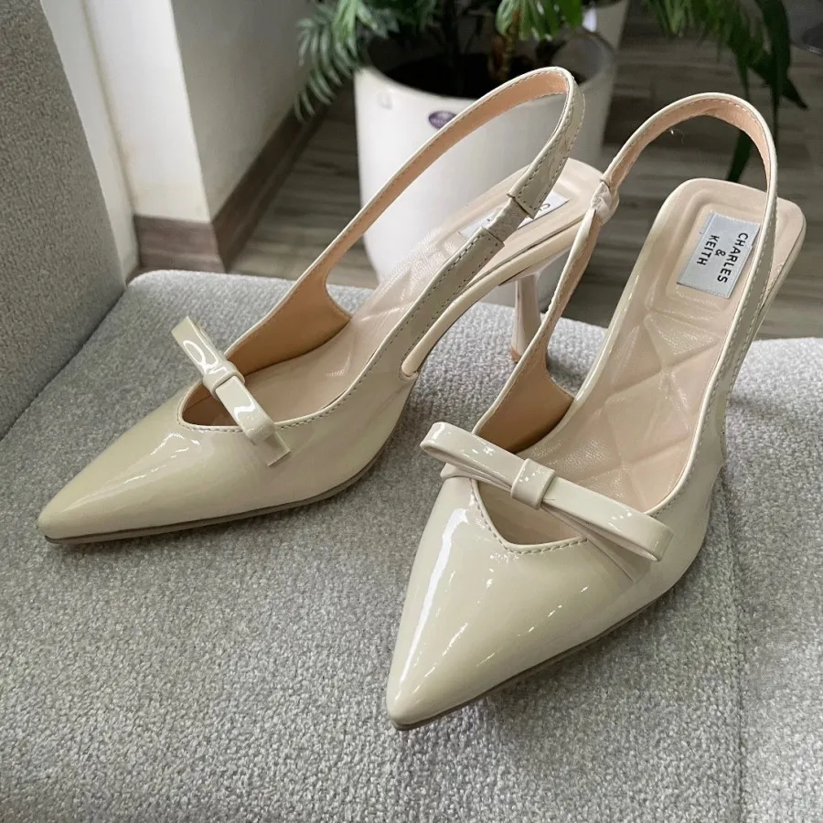 کفش پاشنه بلند