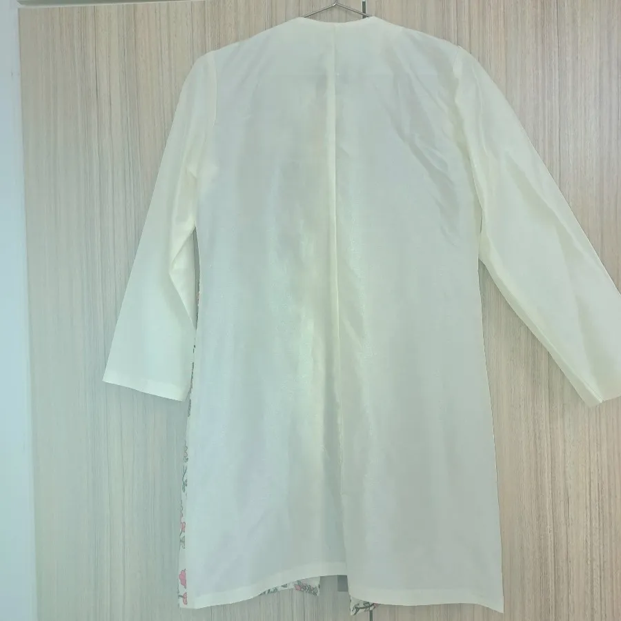 مانتو گلدوزی