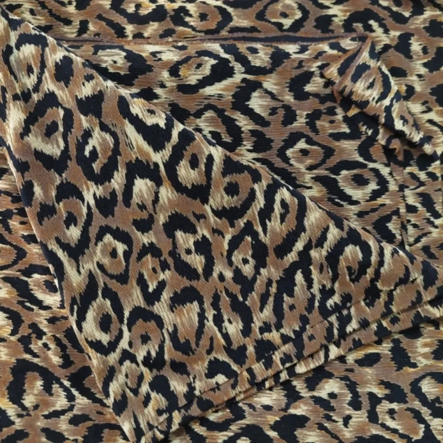 پارچه پلنگی ریزش دار