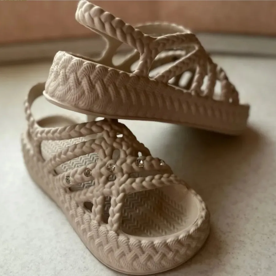 کفش صندل نو