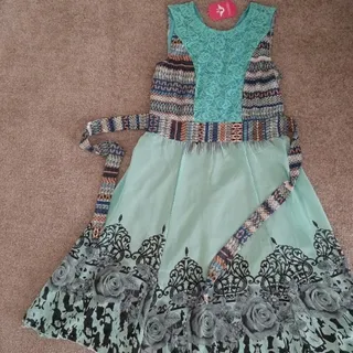 پیراهن زنانه